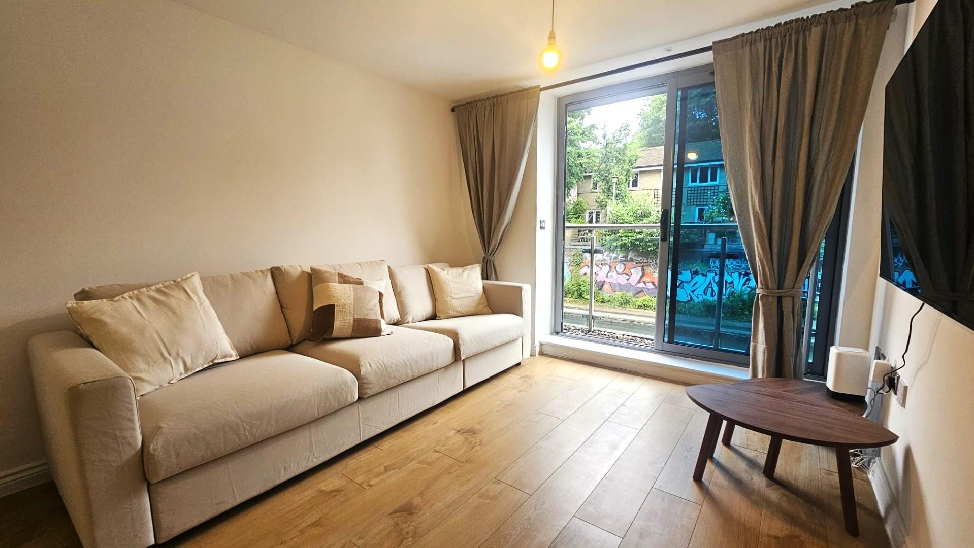 1 bed property in St. Pancras Way, London